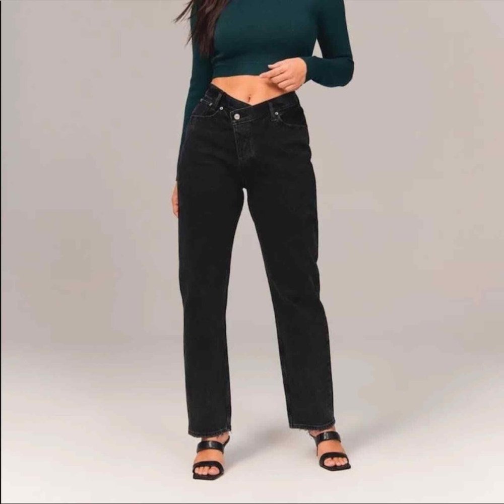 Abercrombie & Fitch - The Dad High Rise Curve Love Jeans - Size 28/6